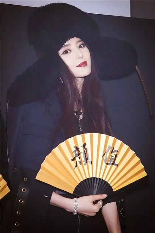 冬天帽子與發(fā)型怎么搭？保持不亂有絕招