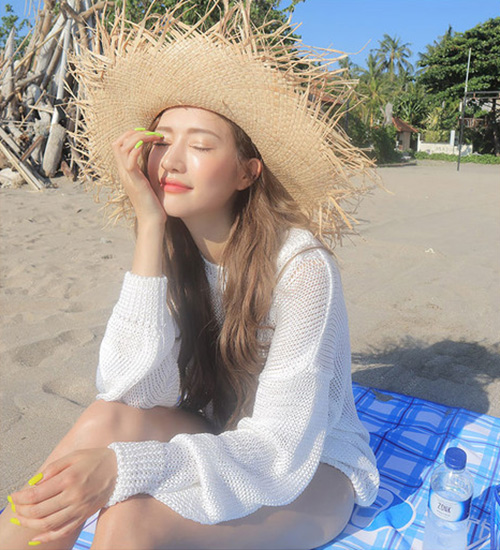 出游季夏曰炎炎，草帽加連衣裙絕對是標(biāo)配，暑期防曬全攻略！