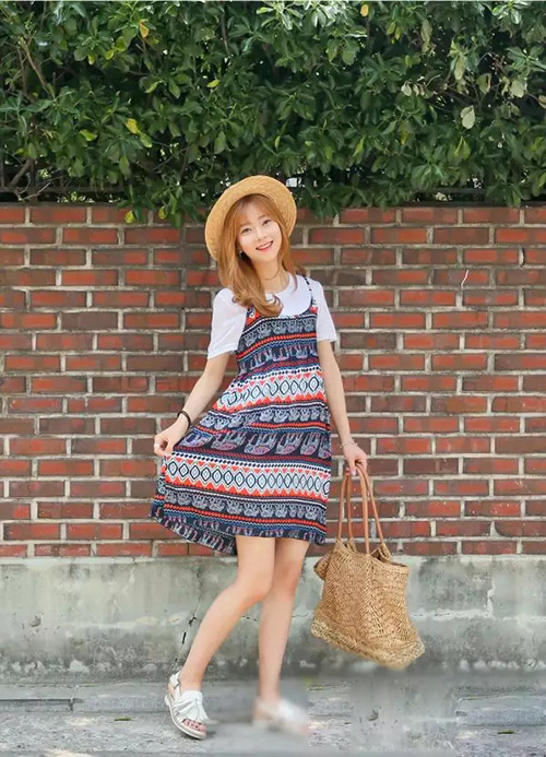 夏季怎么能少了一頂凹造型的草帽時(shí)髦的防曬利器 夏季怎么能少了一頂凹造型的草帽時(shí)髦的防曬利器